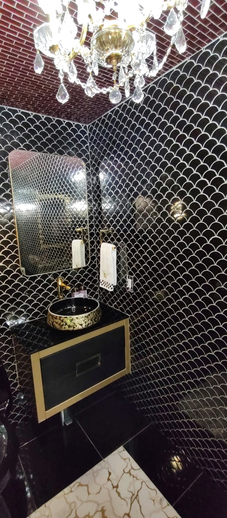 Fishscale Bathroom