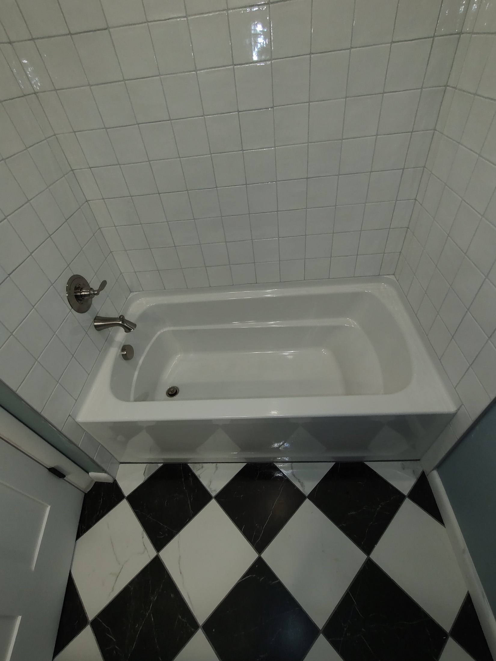 Checker Floor & Simple Tub Surround